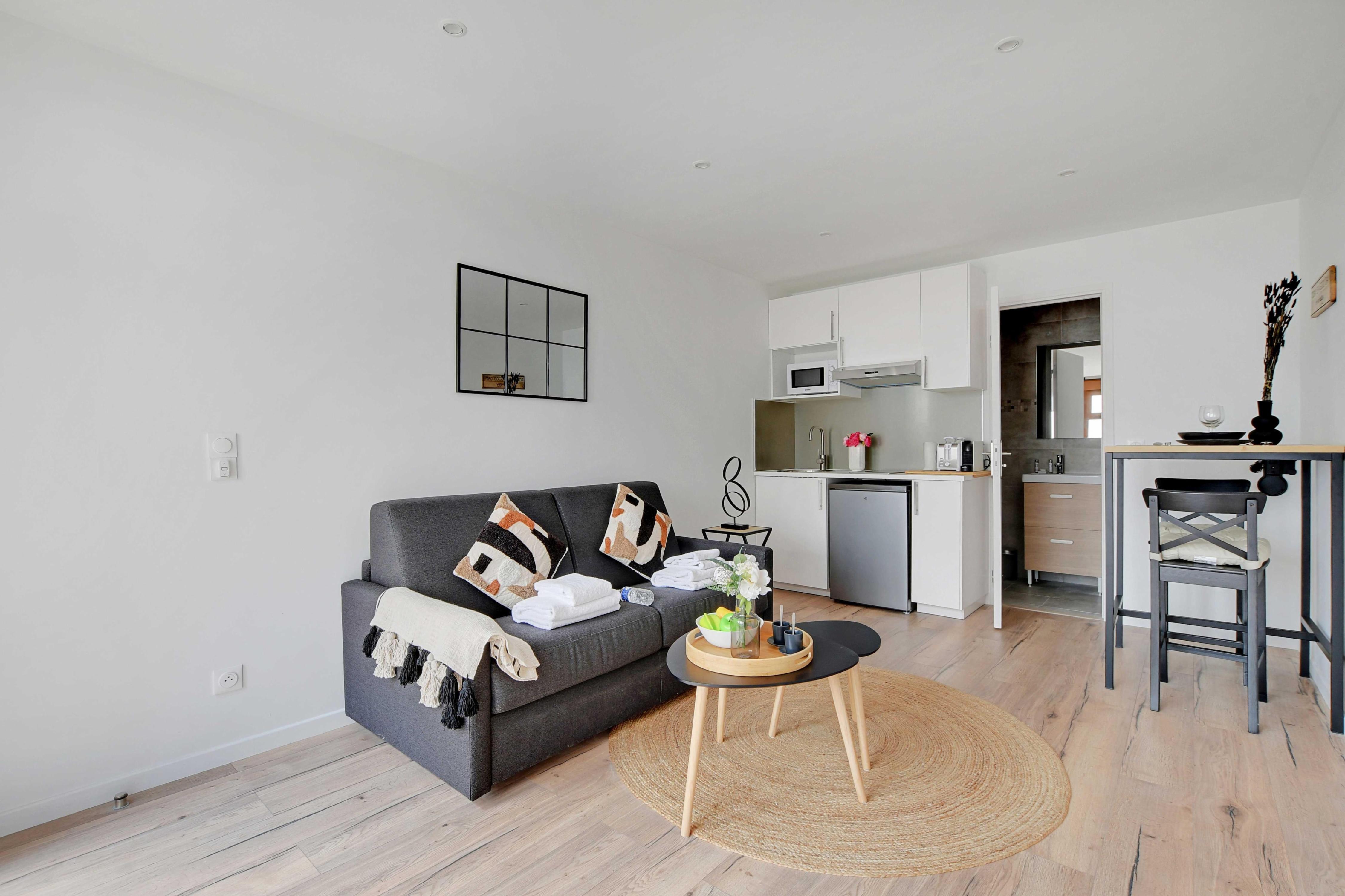 Charming Studio - 2P - Next to Paris - 2 - Tap to explore photos