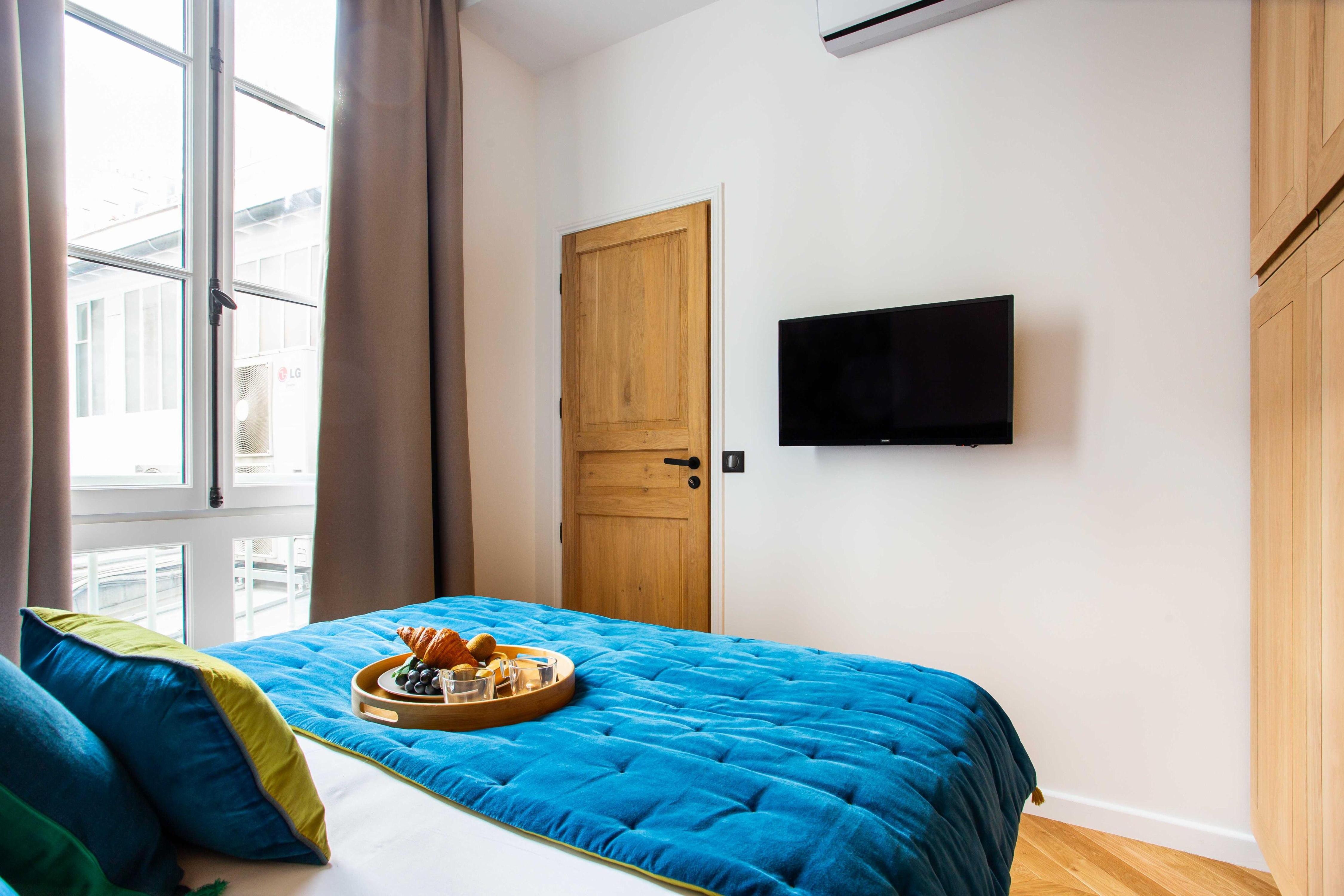 Intimate apartment - 1BR/3P - Near Le Marais - Tap to explore photos
