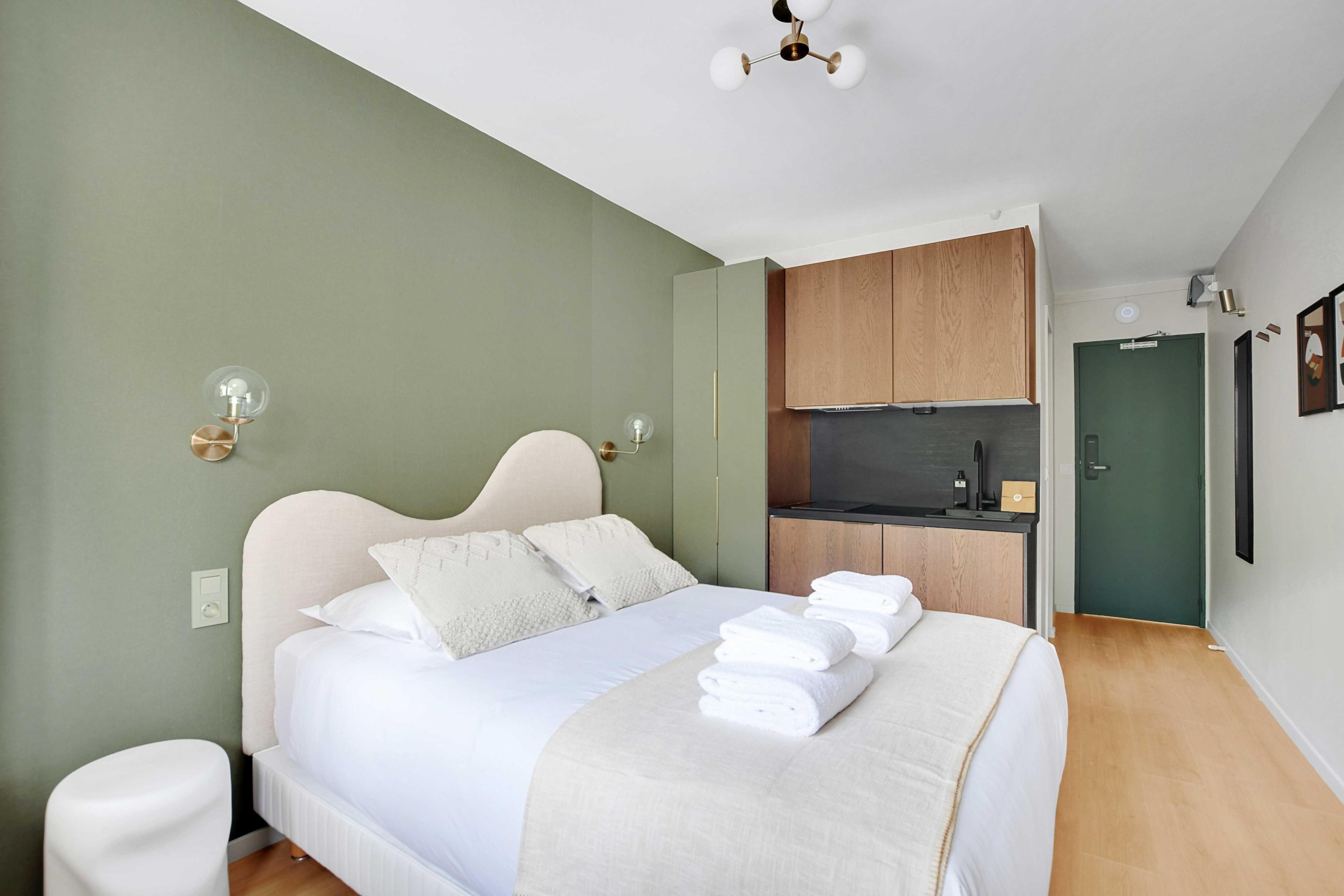 Modern Green Suites residence Meudon/Velizy - 16 - Tap to explore photos