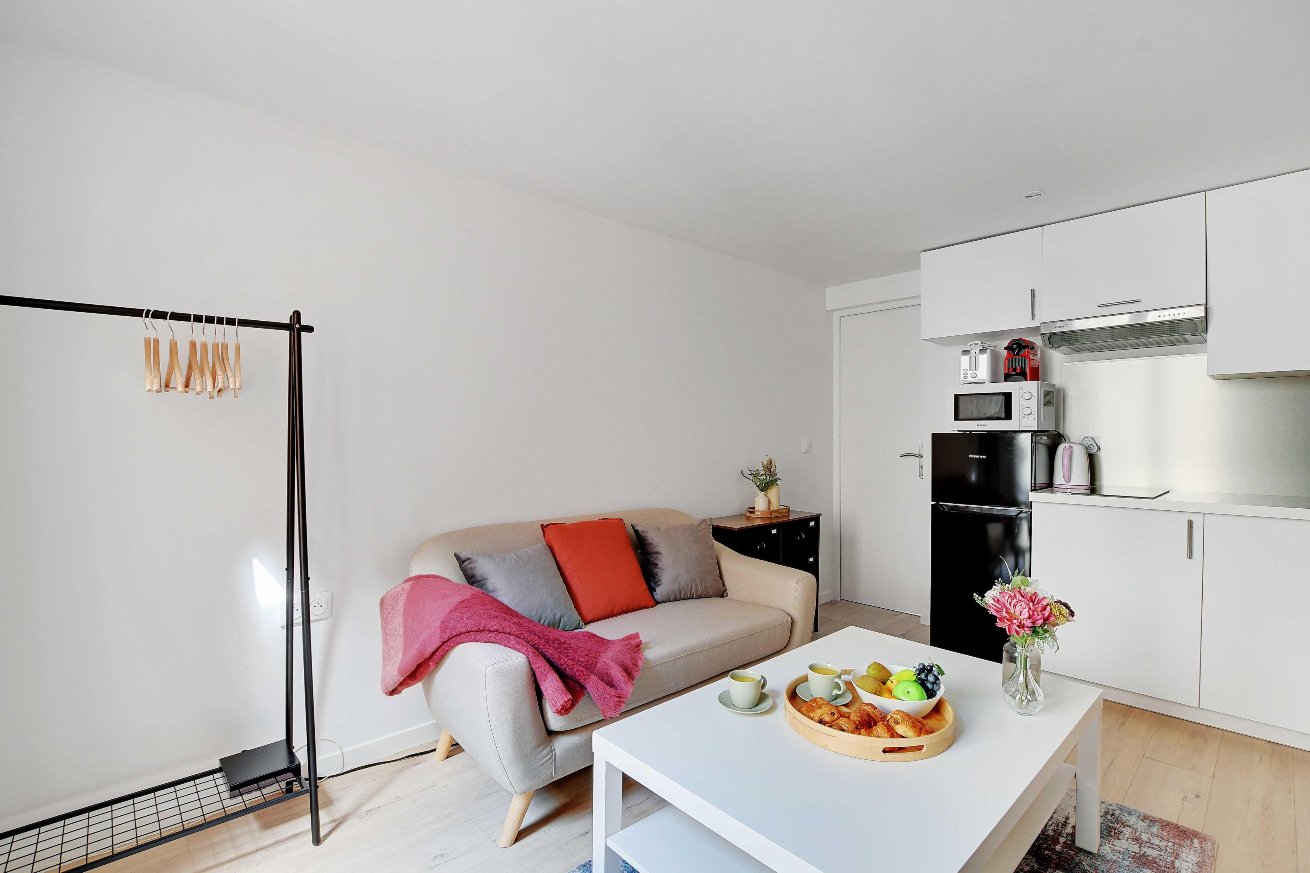 Elegant Apartment - 1BR/2P- Next to Paris - Tap to explore photos