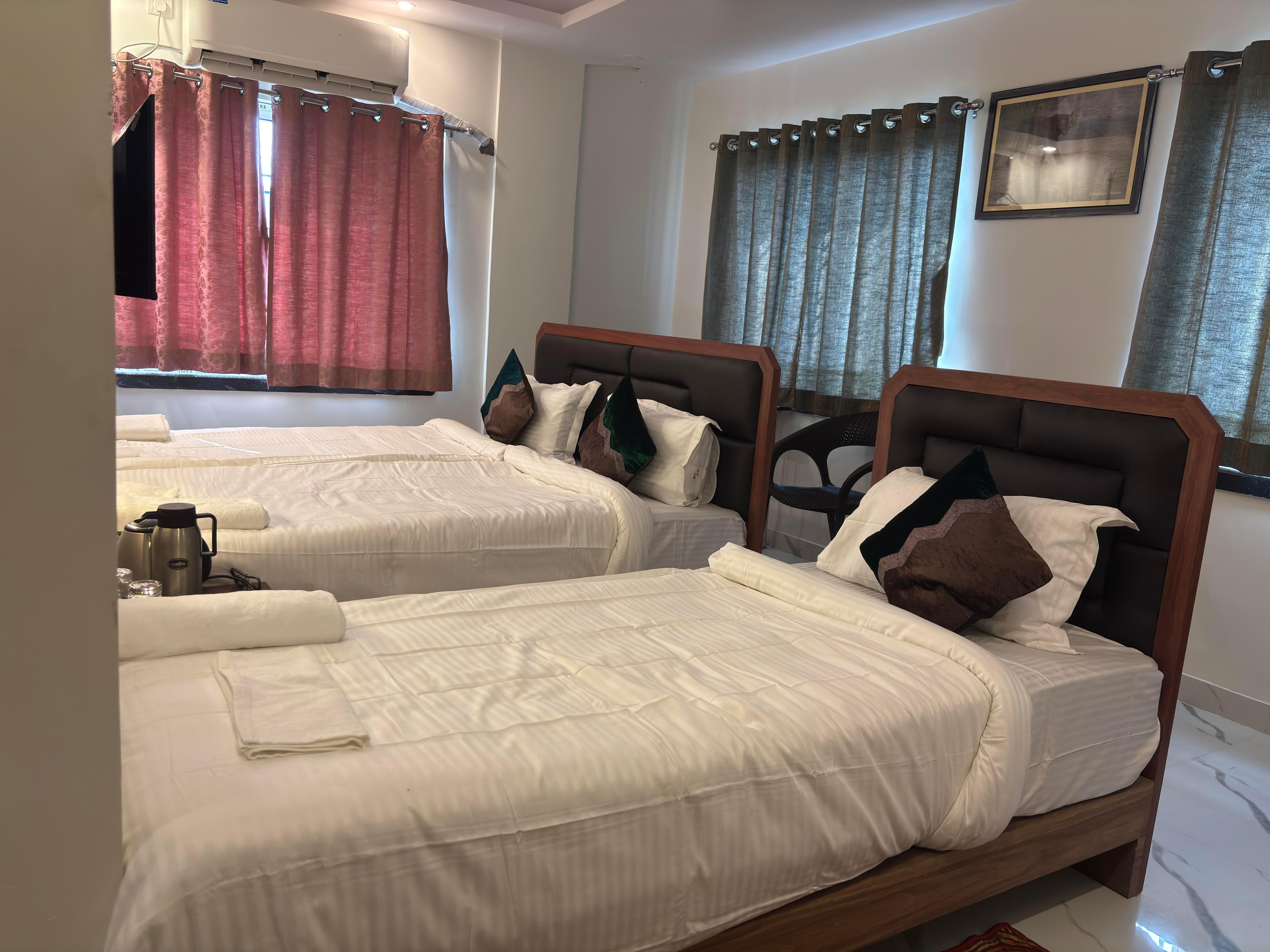 Hotel Shreesh Mayapurr Room Type - STANDARD AC ROOM