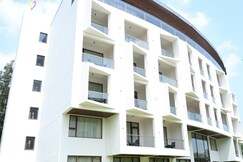 IJ Crowne