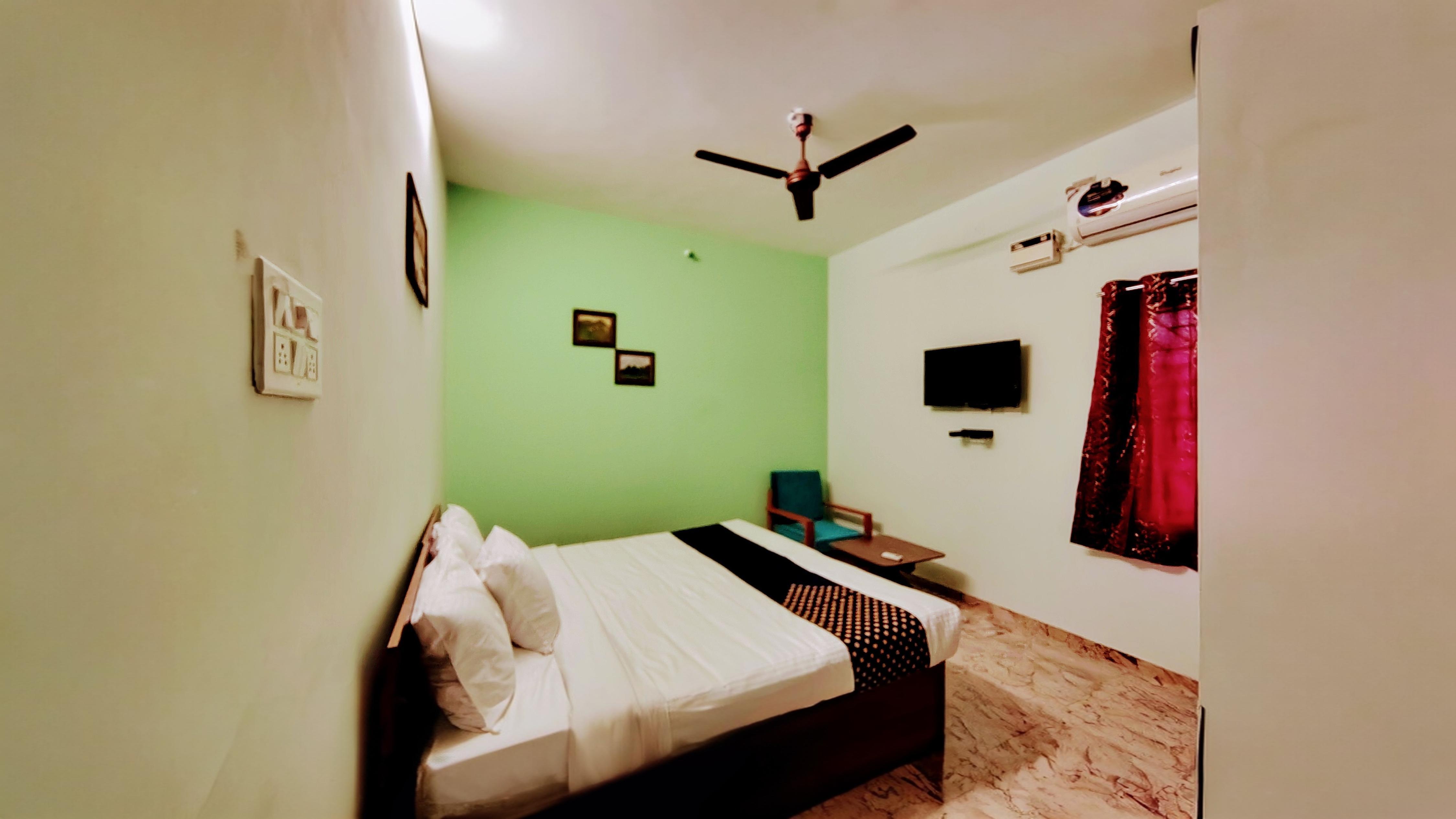 Naadi Grand Inn Room Type - Deluxe