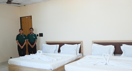 Shree Mahalaxmi Palace Room Type - Family Room with Sea View