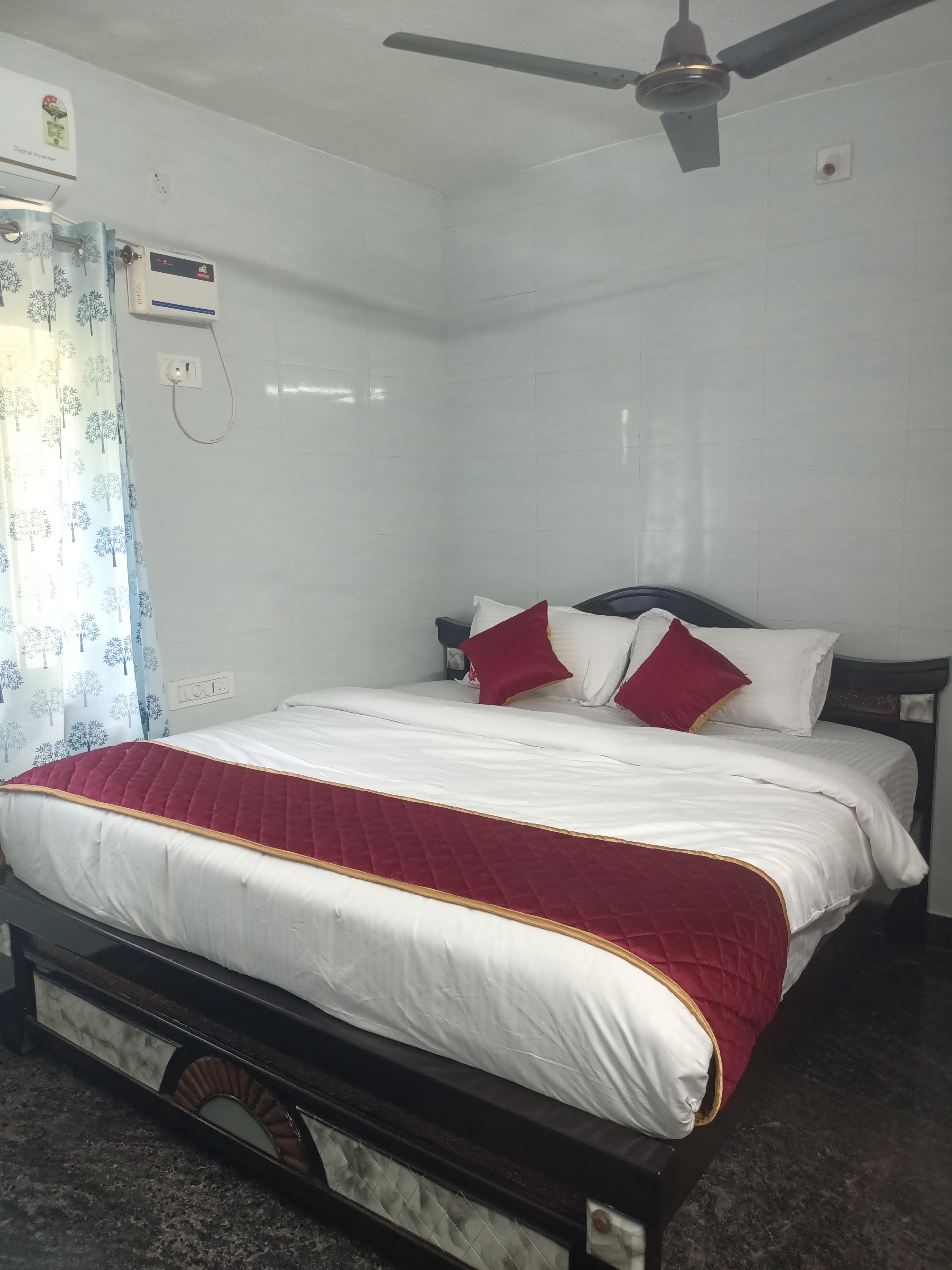 LAKSHMI HOMESTAY - Tap to explore photos