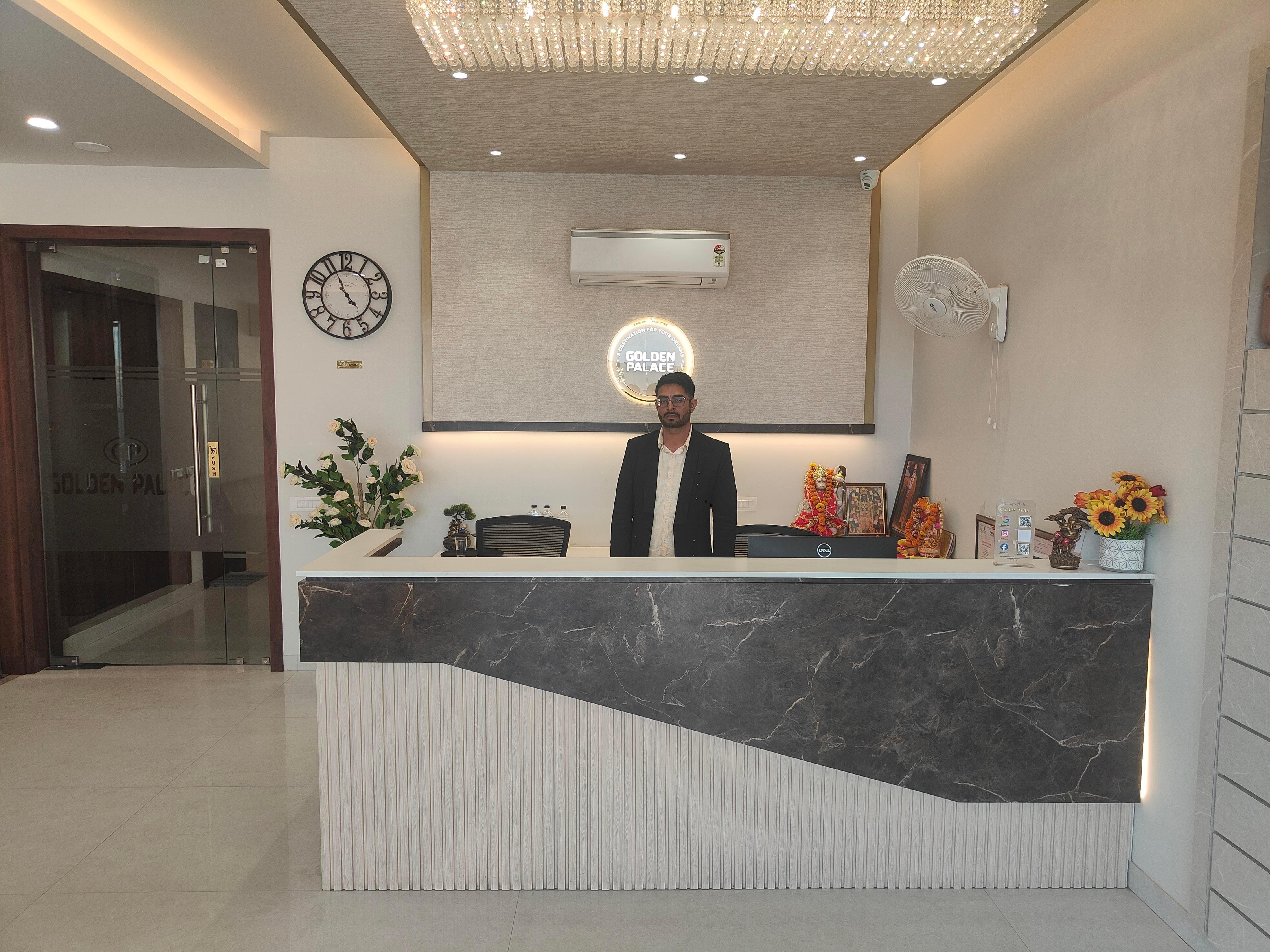 GOLDEN PALACE 200 METER FROM RAM JANMBHOOMI