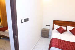 Elkars Home Stay