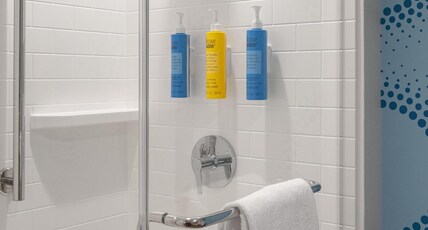 Tru by Hilton Spring Hill Room Type - 2 QN HEARING ACCESSIBLE