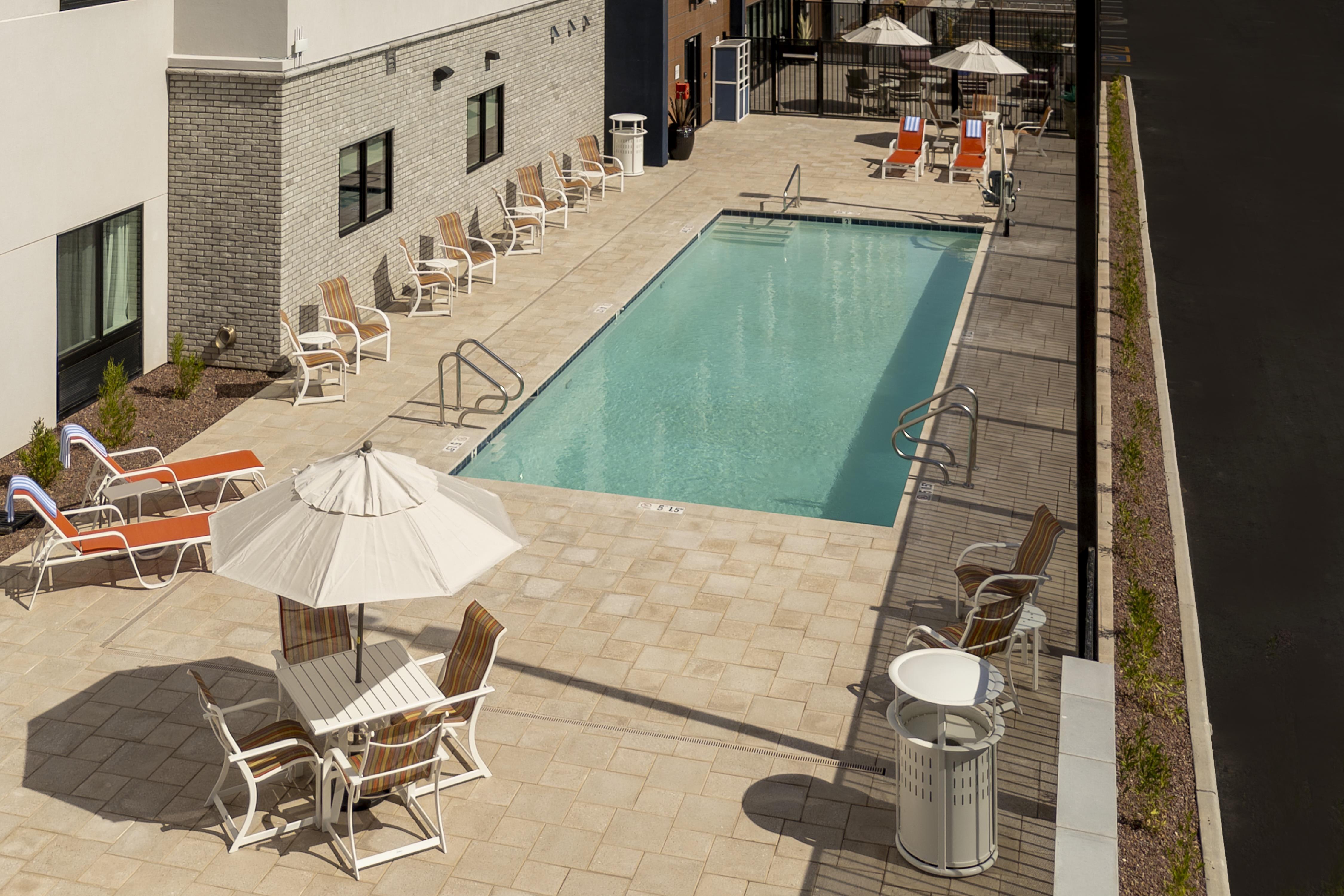 Hampton Inn & Suites by Hilton Buckeye Phoenix - Tap to explore photos