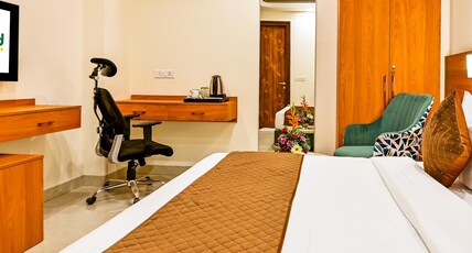Limewood Signature Near Golf Course Road Room Type - Suite With Private Balcony Limewood Signature Near Golf Course Road Room Type - Suite With Private Balcony