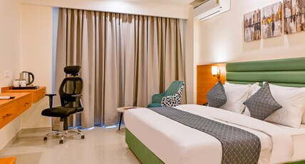 Limewood Signature Near Golf Course Road Room Type - Premium Room With Balcony Limewood Signature Near Golf Course Road Room Type - Premium Room With Balcony