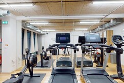 Room 907 in a premium residence- Sport/Laundry