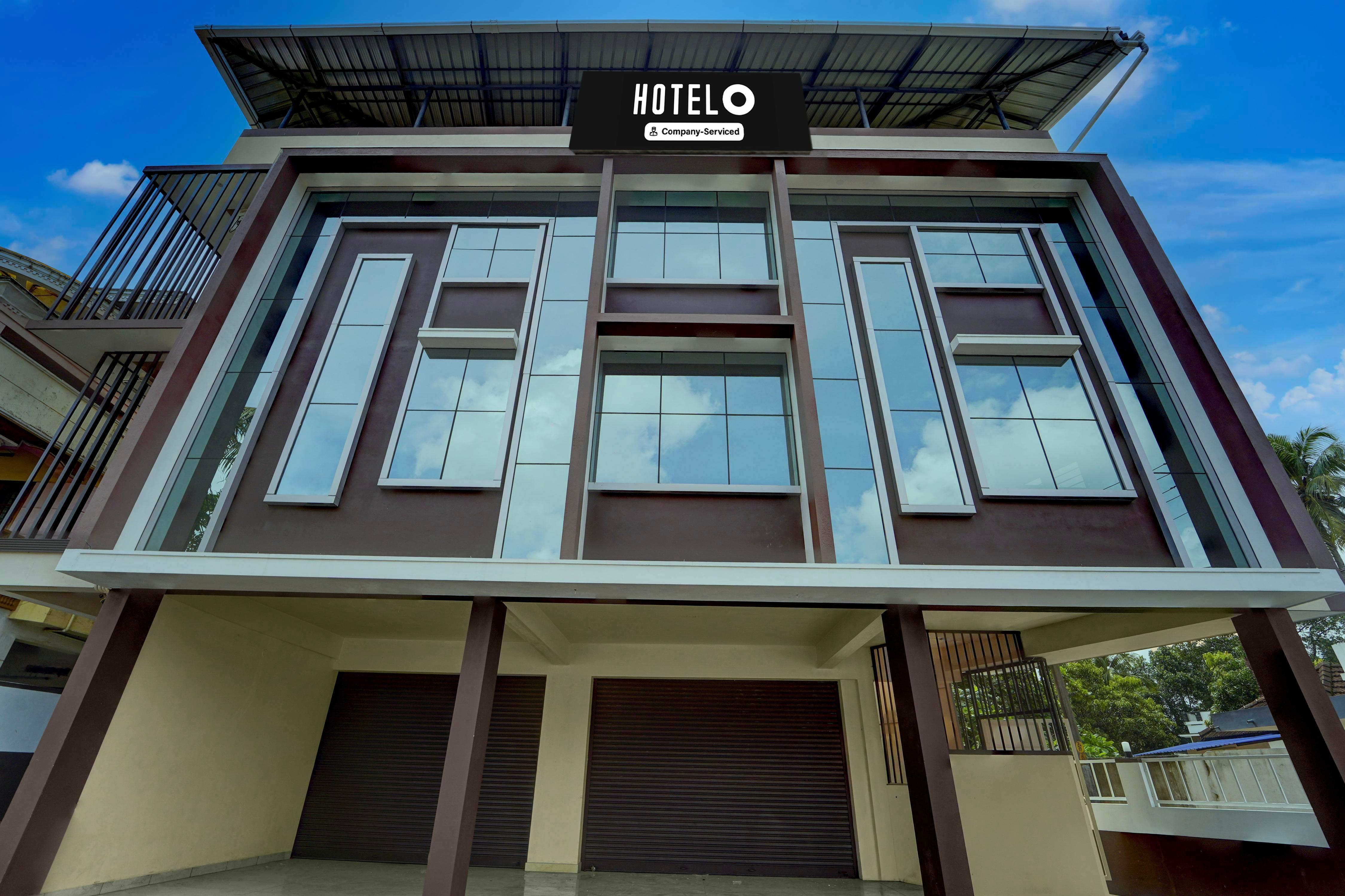 Hotel O Engineering College Sreekaryam Formerly B S Plaza