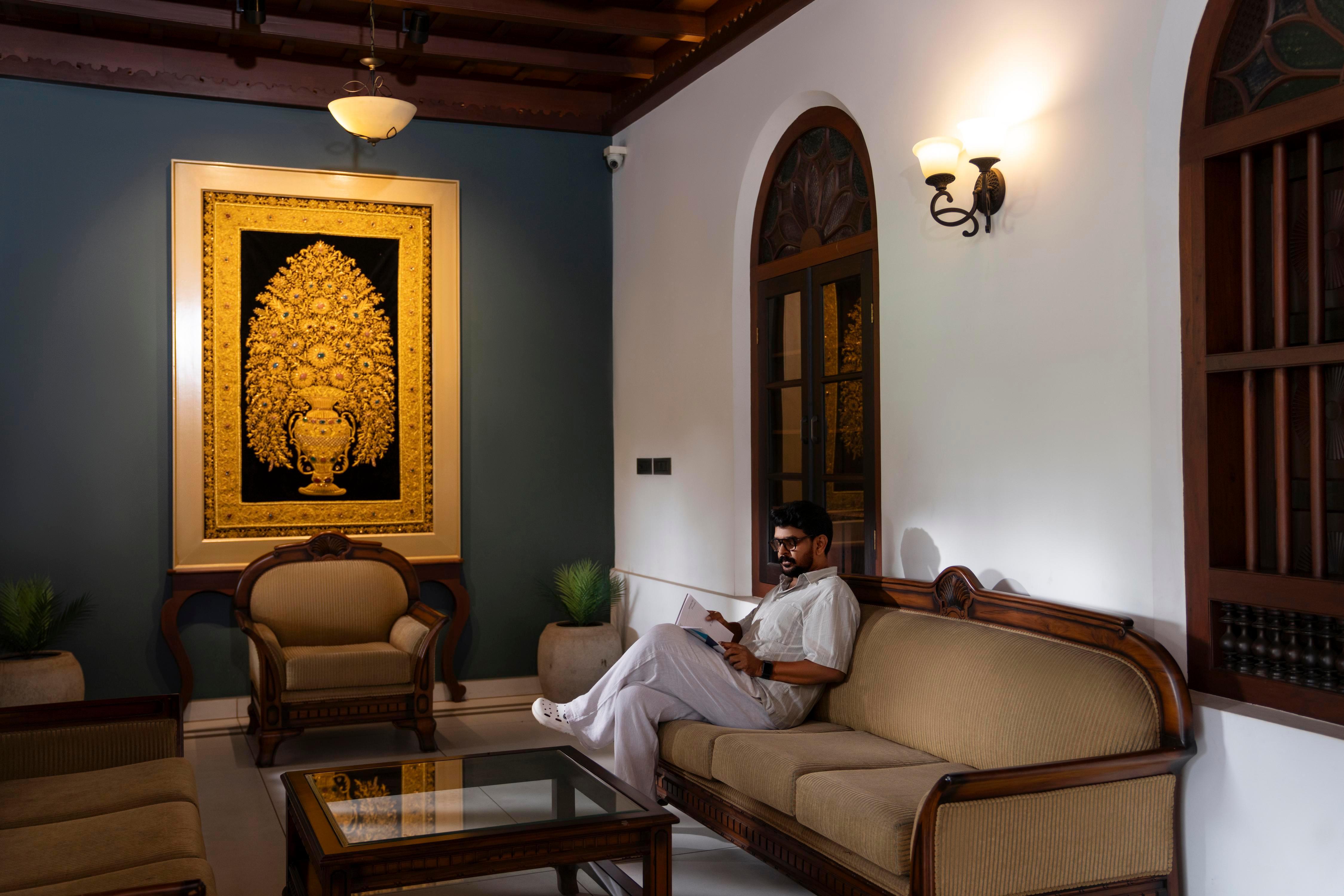 Villa de 1945 Luxury Ayurvedha & Heritage bungalow - Tap to explore photos