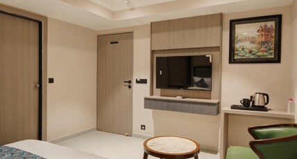HOTEL ROYAL TIME Room Type - Deluxe Room