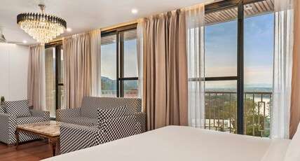 Country Inn Rishikesh at Laxman Jhula Room Type - Suite with Ganga View