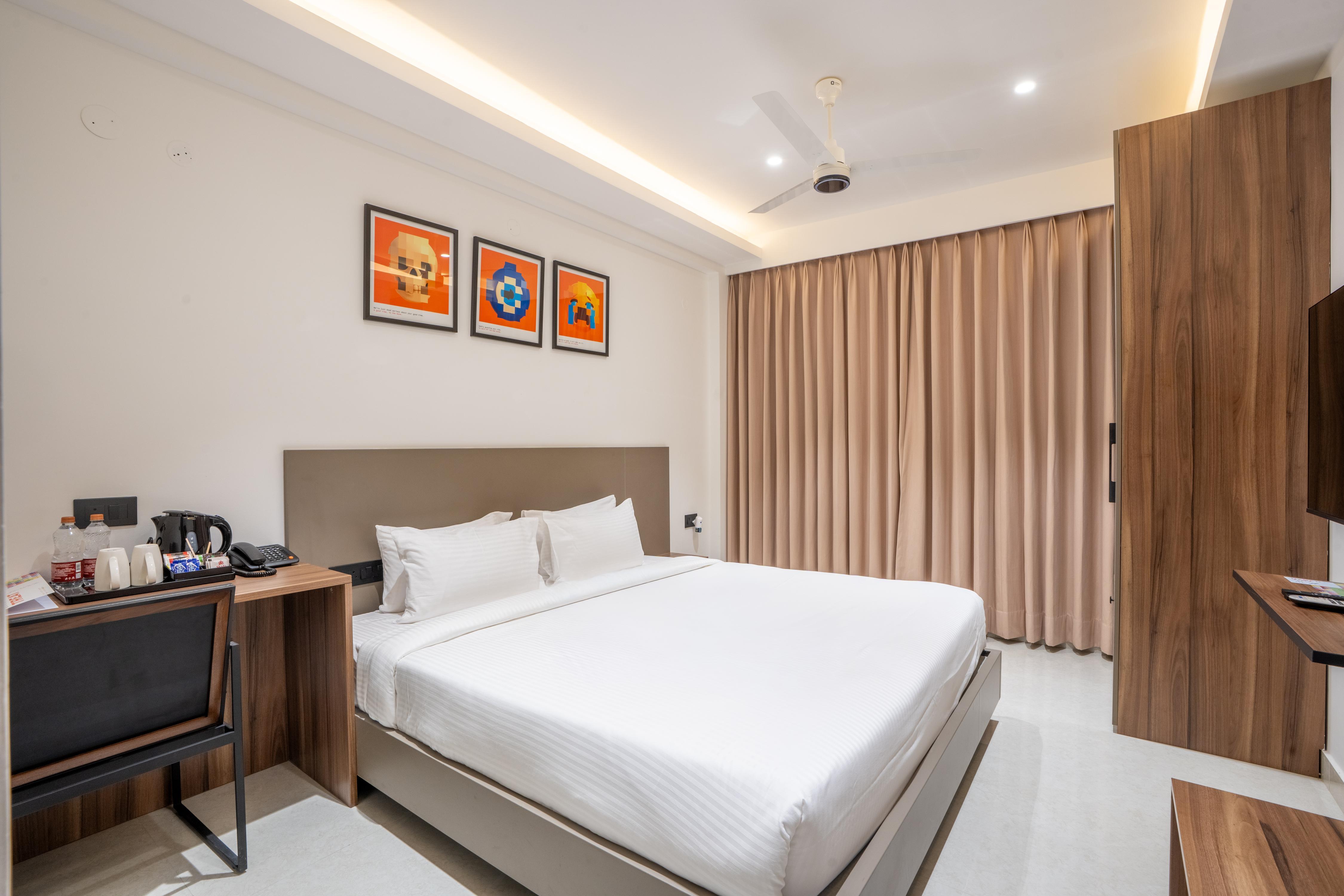 Hyber Hotel - Tap to explore photos