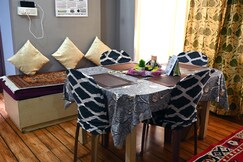 Wander pine homestay