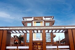 Grand Meridian Hotel & Restaurant