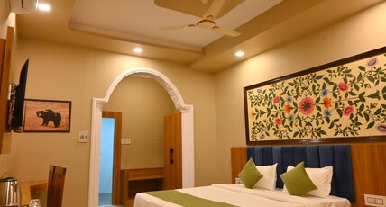 THE VAN BAGH RANTHAMBHORE Room Type - Noor -Super Deluxe Room with Swimming Pool View THE VAN BAGH RANTHAMBHORE Room Type - Noor -Super Deluxe Room with Swimming Pool View
