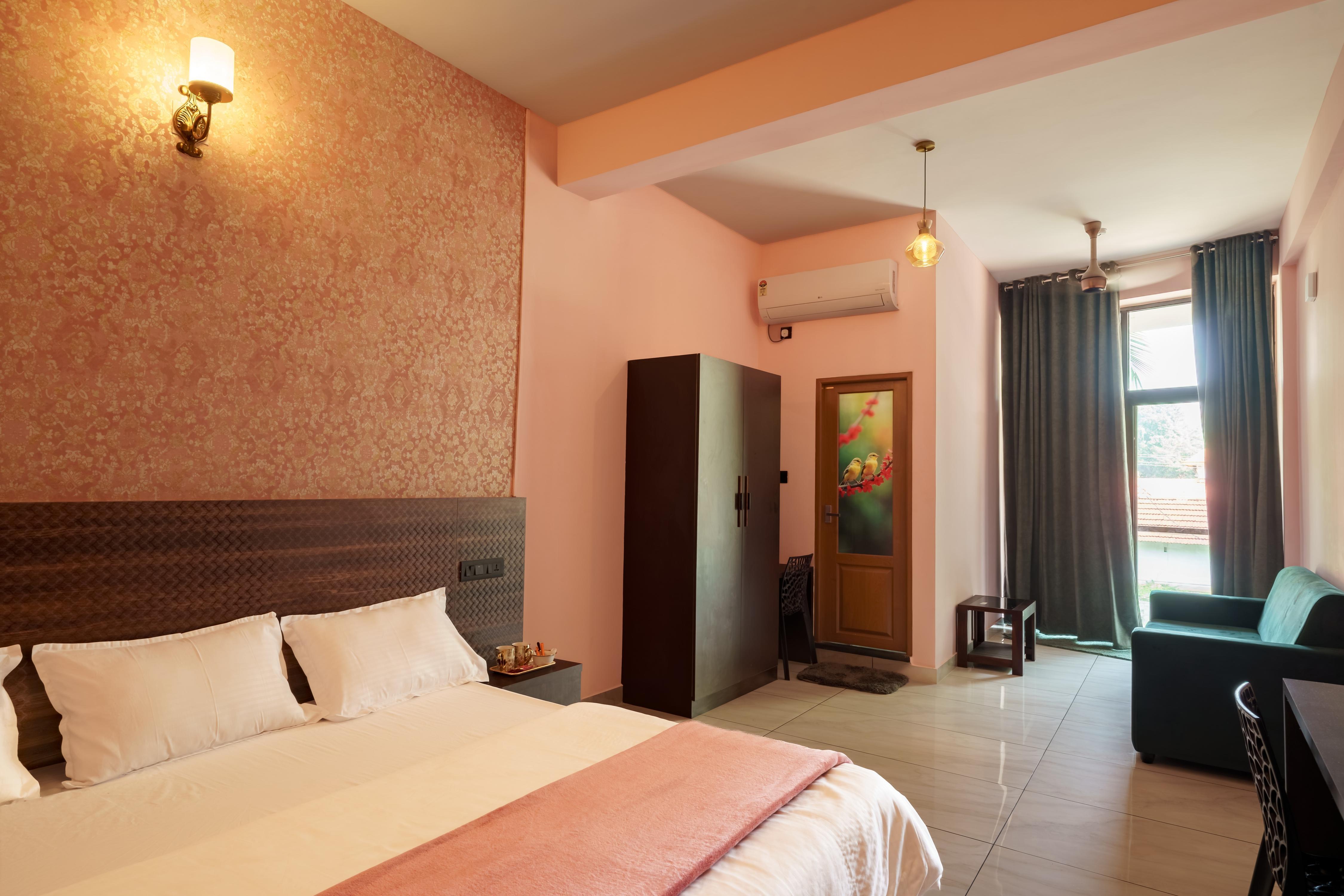 Varahi Inn Room Type - Suite Room