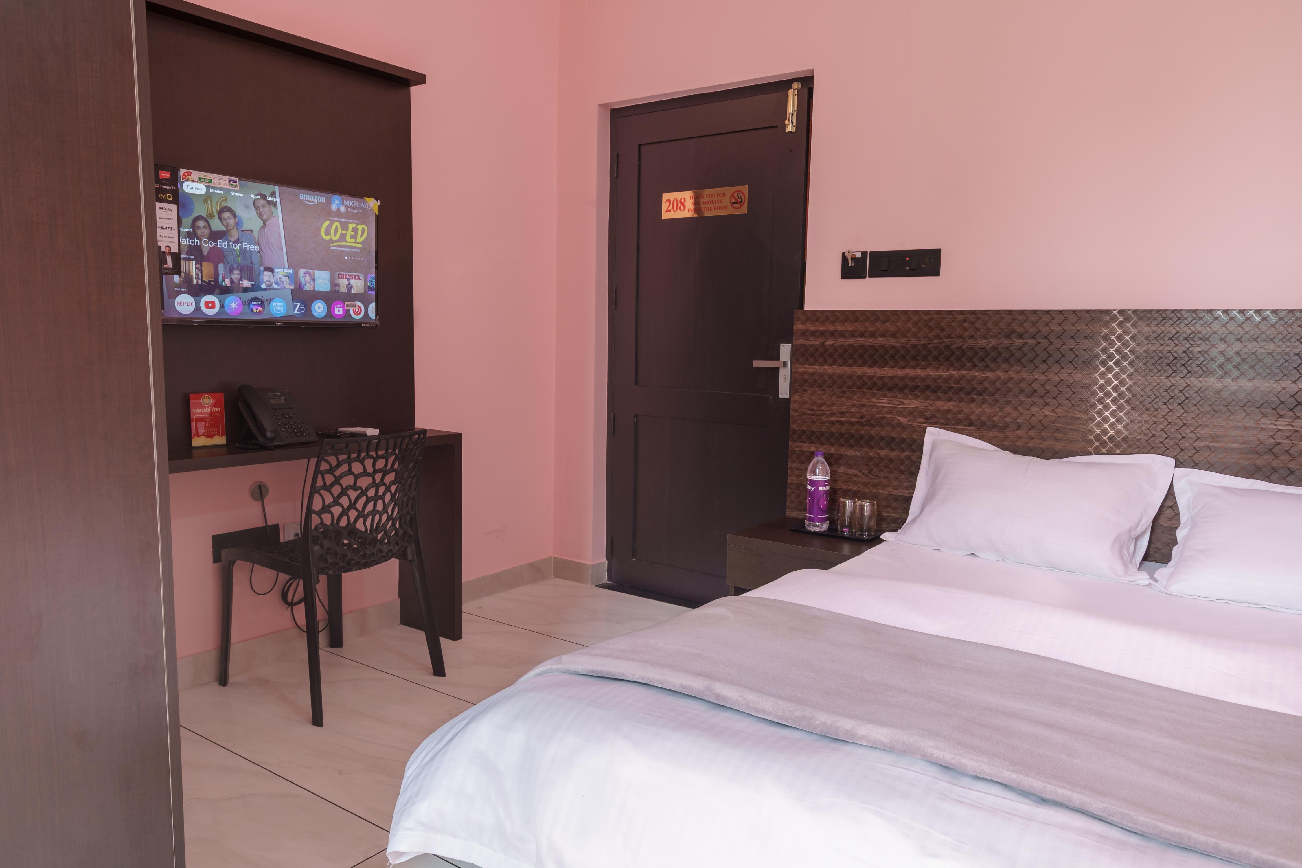 Varahi Inn Room Type - Executive Room