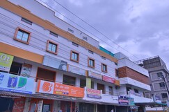 Nalli Plaza