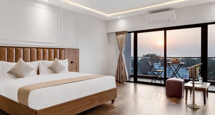 SinQ Symbol, Calangute Room Type - Royal Suite