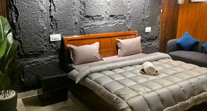 The Elegant StoneHouse near India Expo Mart Room Type - The Elegant StoneHouse near India Expo Mart The Elegant StoneHouse near India Expo Mart Room Type - The Elegant StoneHouse near India Expo Mart
