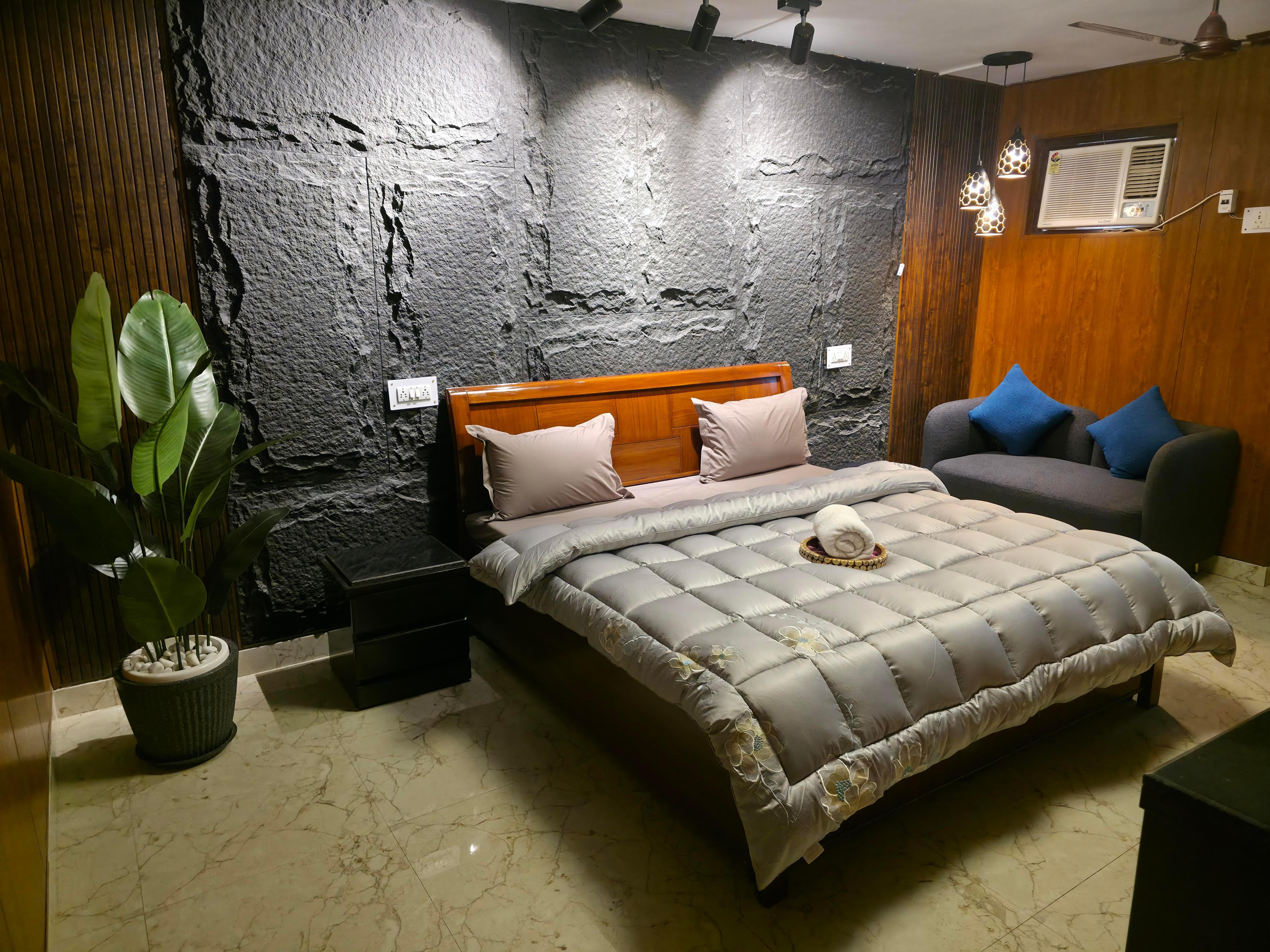 The Elegant StoneHouse near India Expo Mart