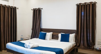 Driftwood Inn By Westbay Room Type - AC Deluxe room