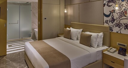 Grand Continent A Luxury Collection Room Type - Executive Suite with BathTub Grand Continent A Luxury Collection Room Type - Executive Suite with BathTub