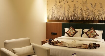 Hotel The Grand Om Krishna Room Type - Superior Room