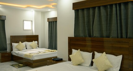 THE GOLDEN DREAM Room Type - Luxury King Bed with City View THE GOLDEN DREAM Room Type - Luxury King Bed with City View