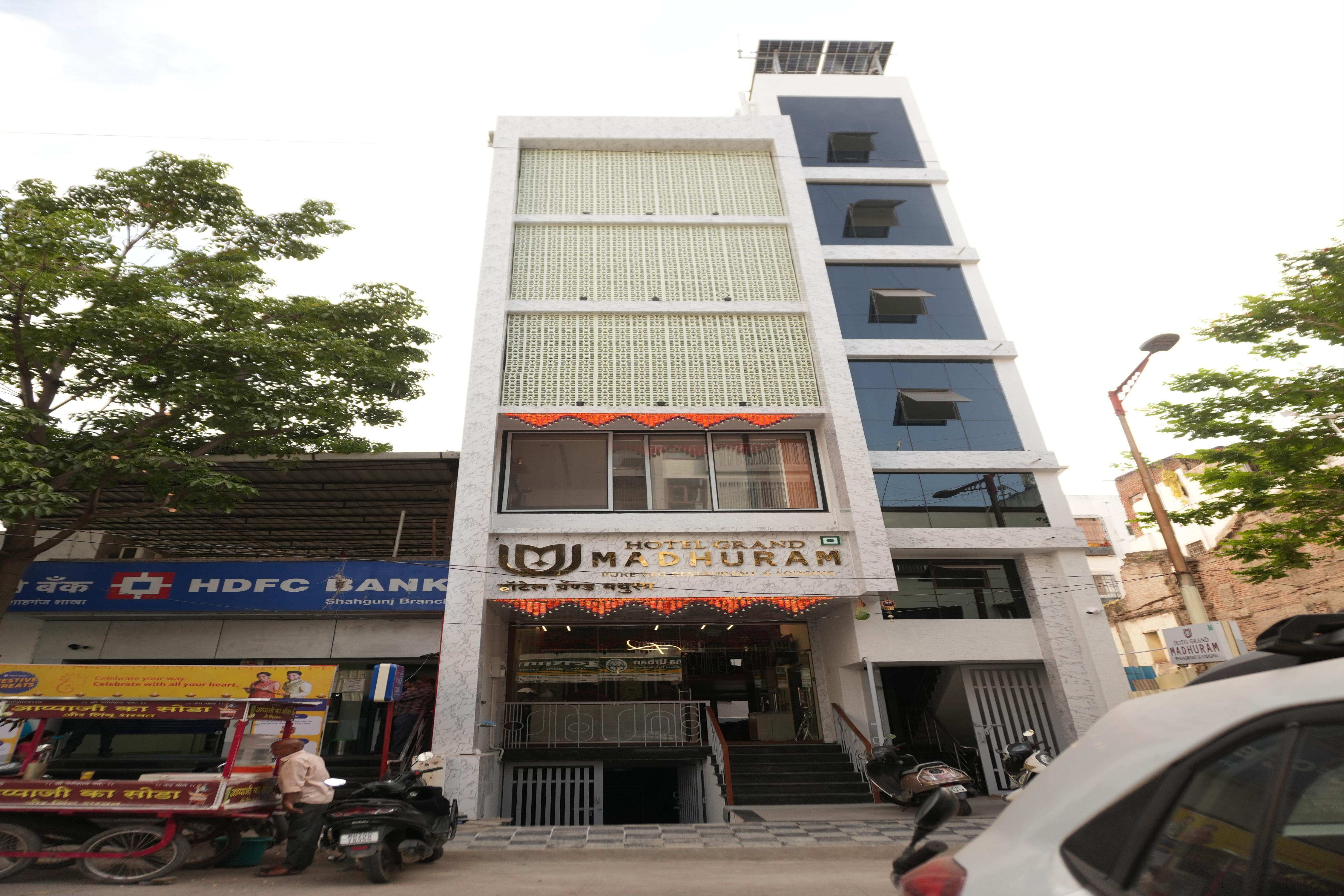 Hotel Grand Madhuram