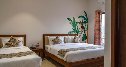 Maya's Manor - A Lake View Hotel Room Type - Signature family Room Maya's Manor - A Lake View Hotel Room Type - Signature family Room