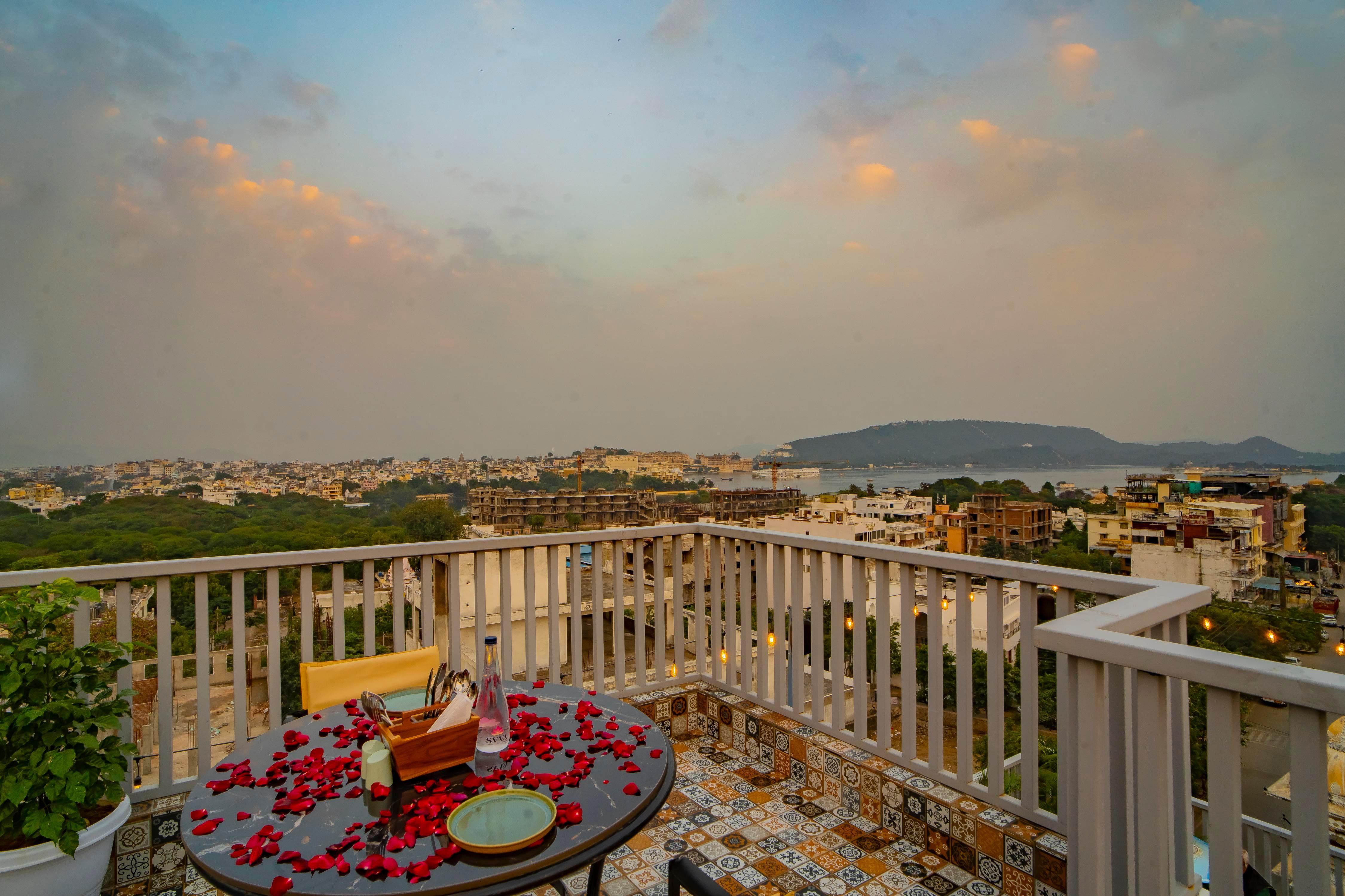 Address of Maya's Manor - A Lake View Hotel