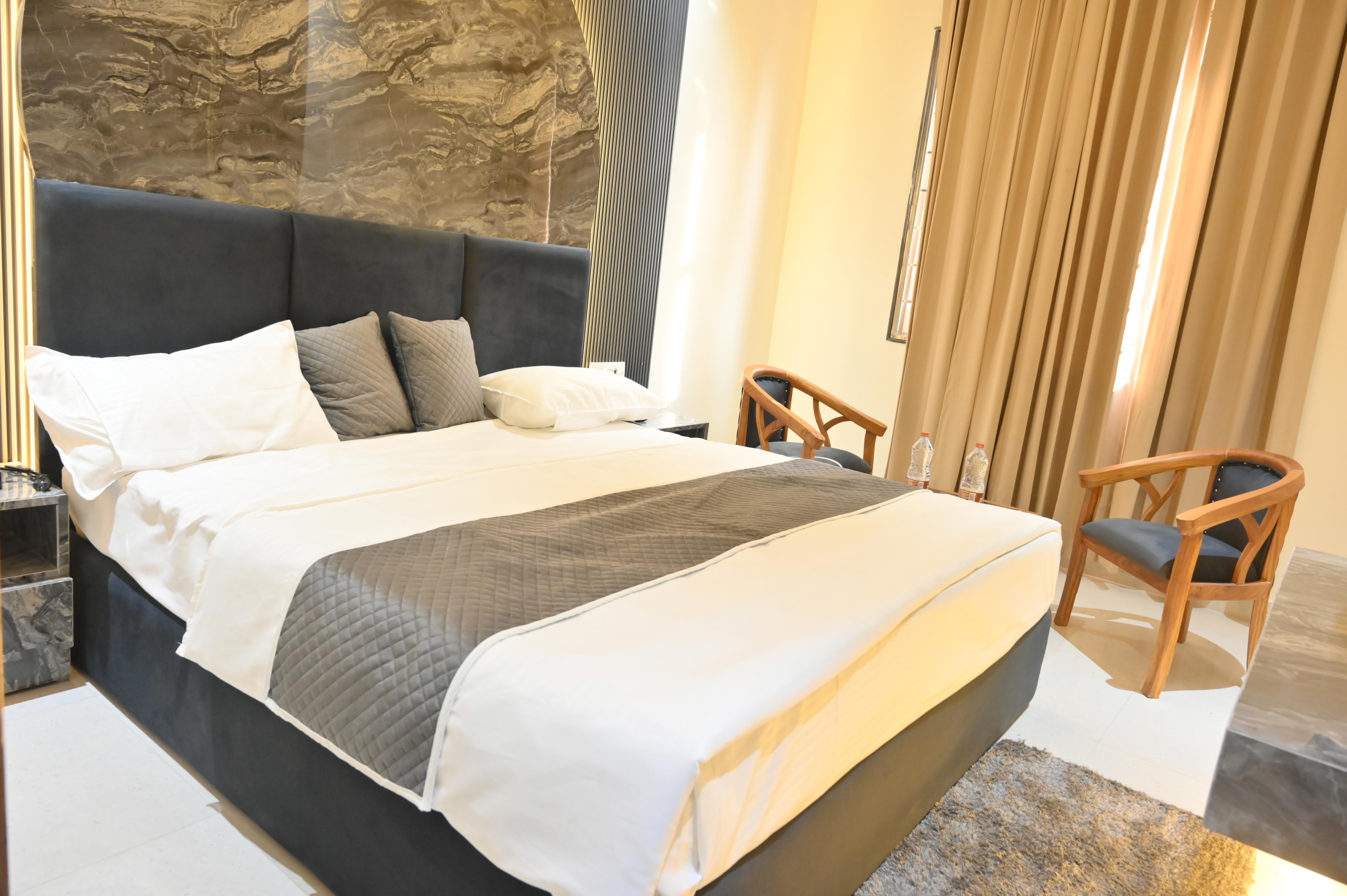 Hotel Glumol Room Type - Deluxe Room