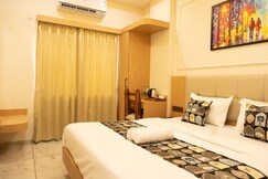Oran Hotels