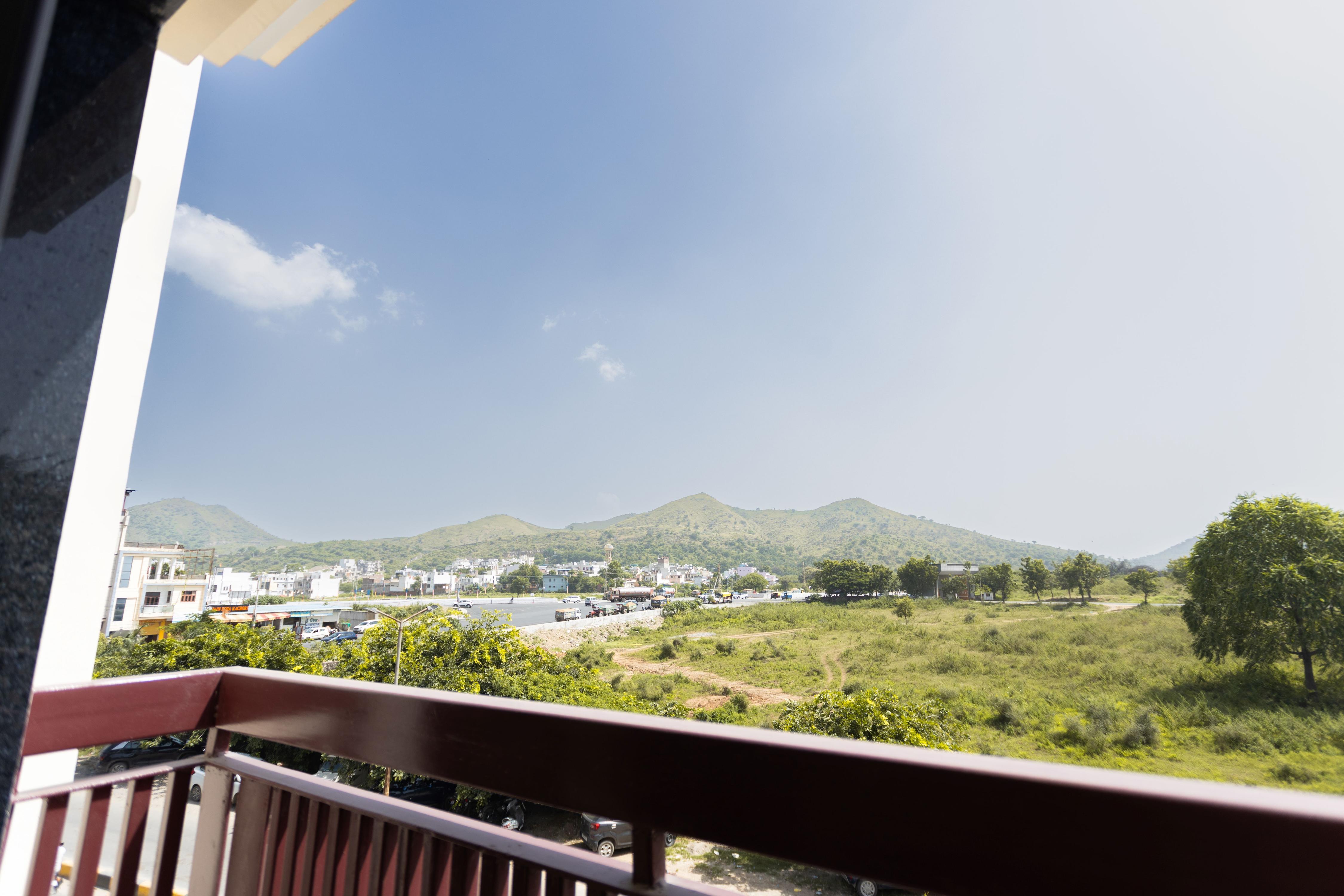 Oran Hotels - Tap to explore photos