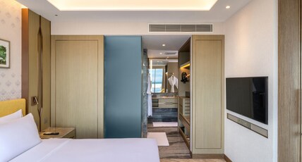 Hyatt Place Dhaka Uttara Room Type - ONE BEDROOM SUITE KING BED WITH SOFA