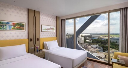 Hyatt Place Dhaka Uttara Room Type - 2 TWIN BEDS RUNWAY VIEW