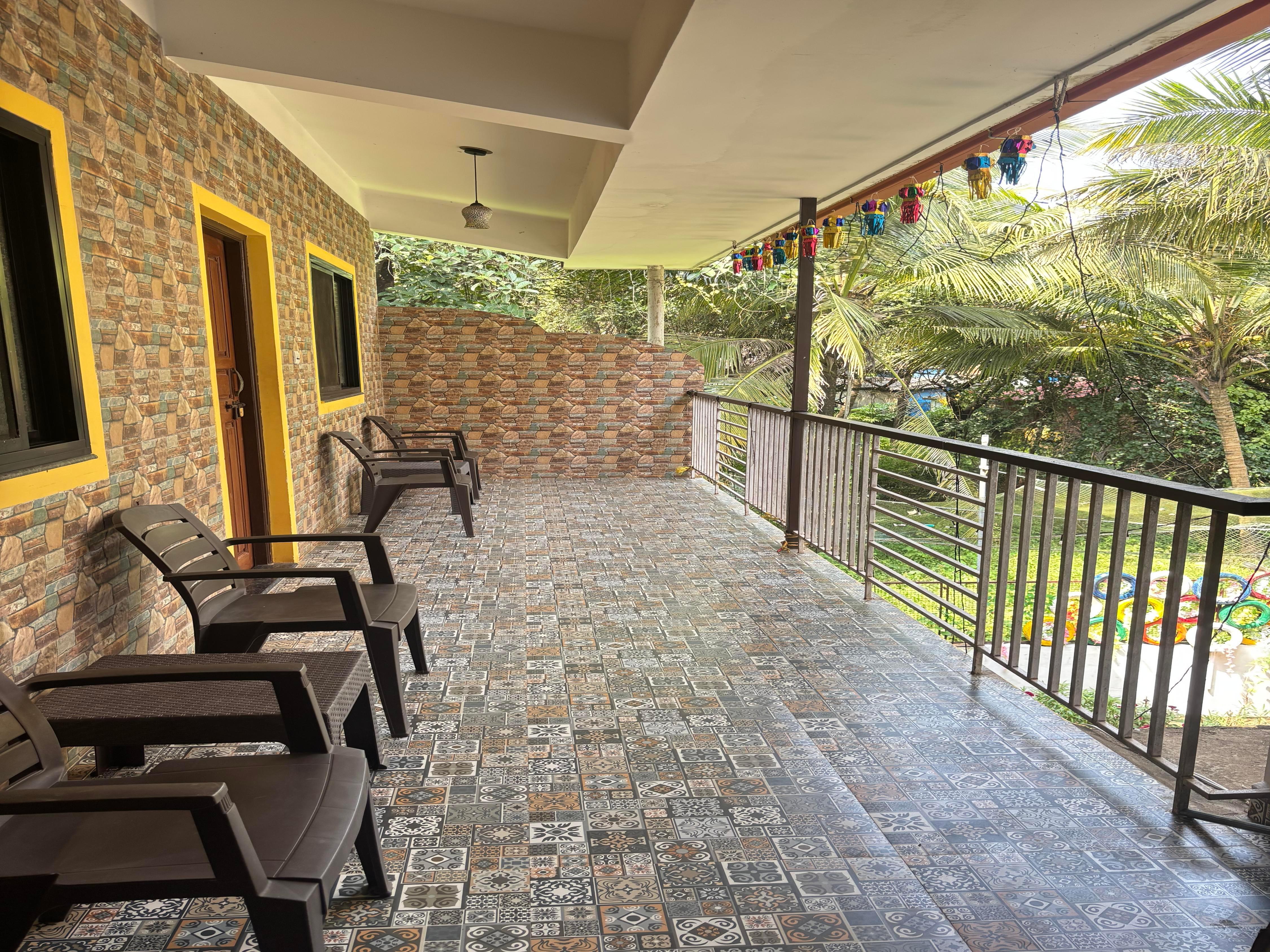 St Anthony Guest House Anjuna - Tap to explore photos