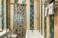 SaffronStays Prince of Kashmir (Shareen Suite)