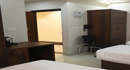 Yuvi Grand Residency Room Type - Triple Room