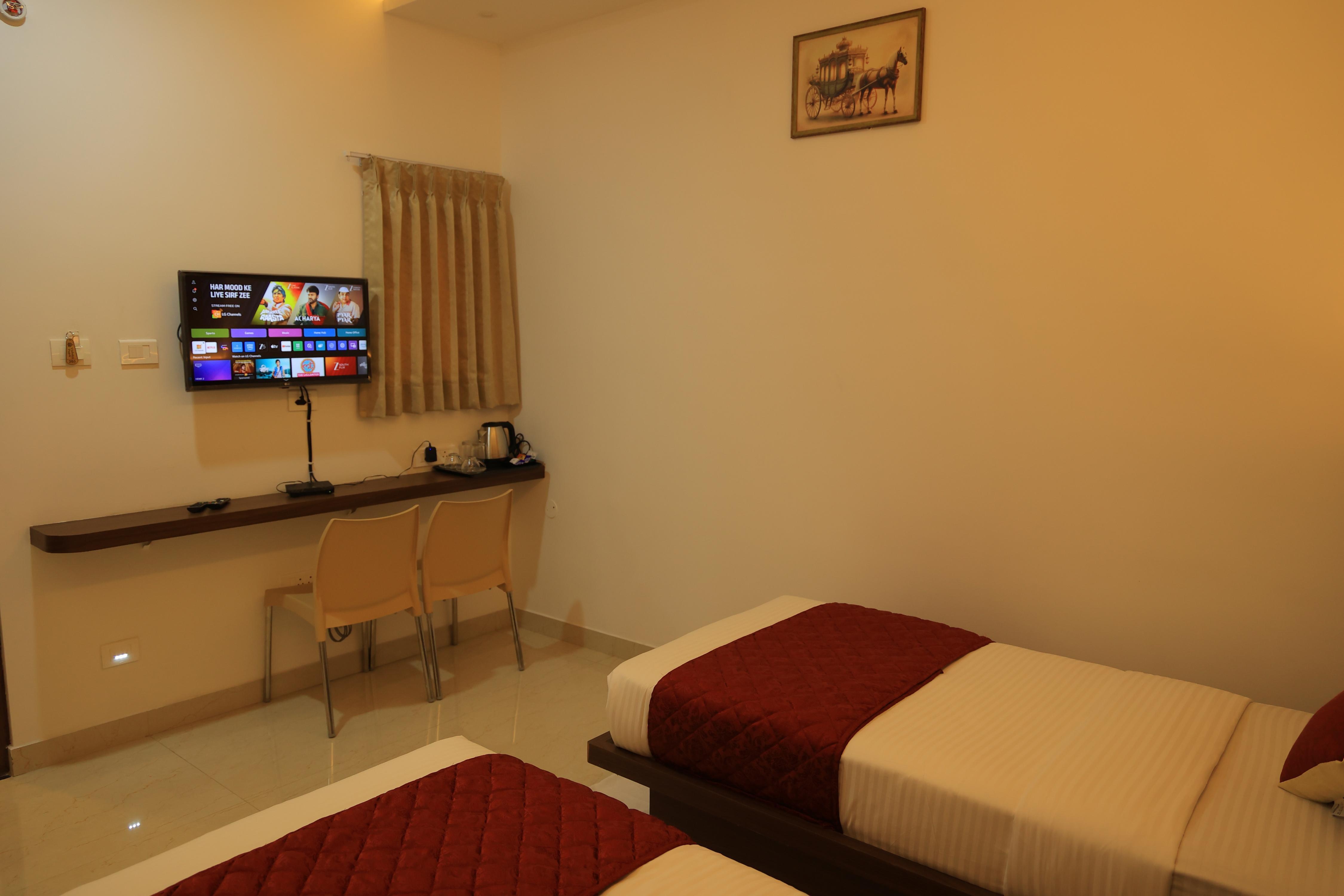 Hotel Vishaka Paark - Tap to explore photos