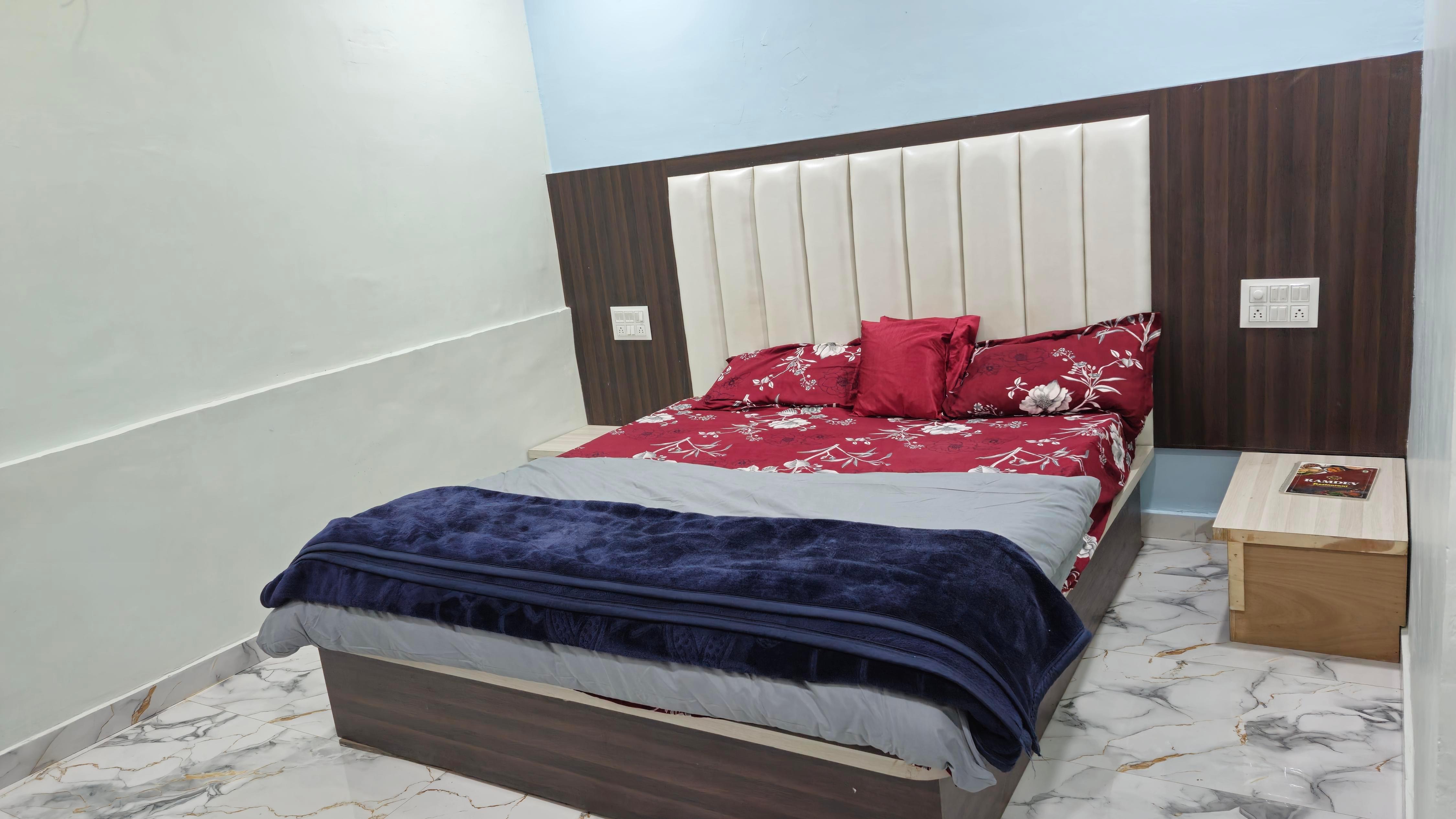 Arbuda Villa - Home Stay - Tap to explore photos