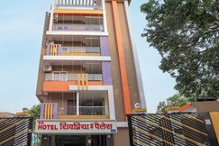 Hotel Shivpriya Palace  05 Minutes from Babadham Temple