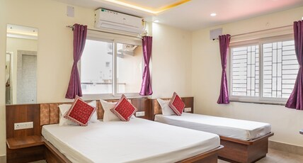Hotel Shivpriya Palace  05 Minutes from Babadham Temple Room Type - Premium