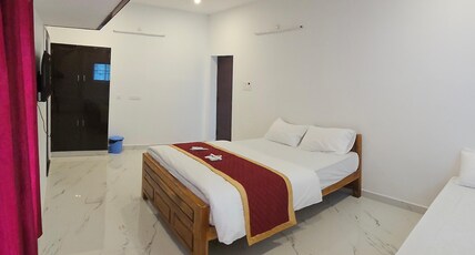 Coral Reef Eden Beach Resort Room Type - Superior Queen - 302